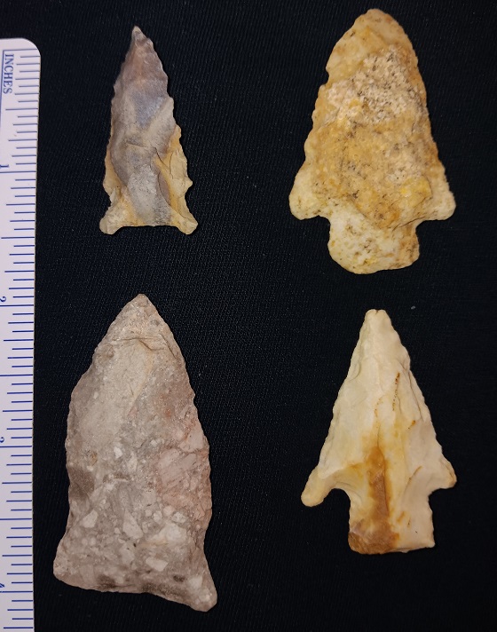 Authentic set of 4 Medium Arrowheads Darts: Arkansas - Click Image to Close